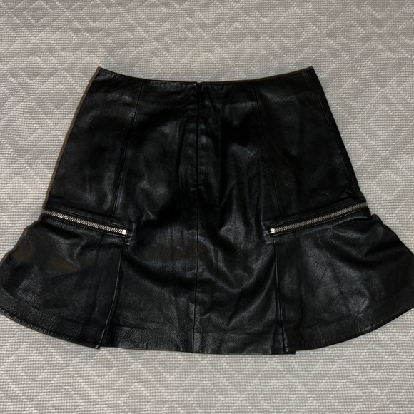 Michael Kors 100% Authentic Leather Skirt with Zippers - Picture 3 of 10